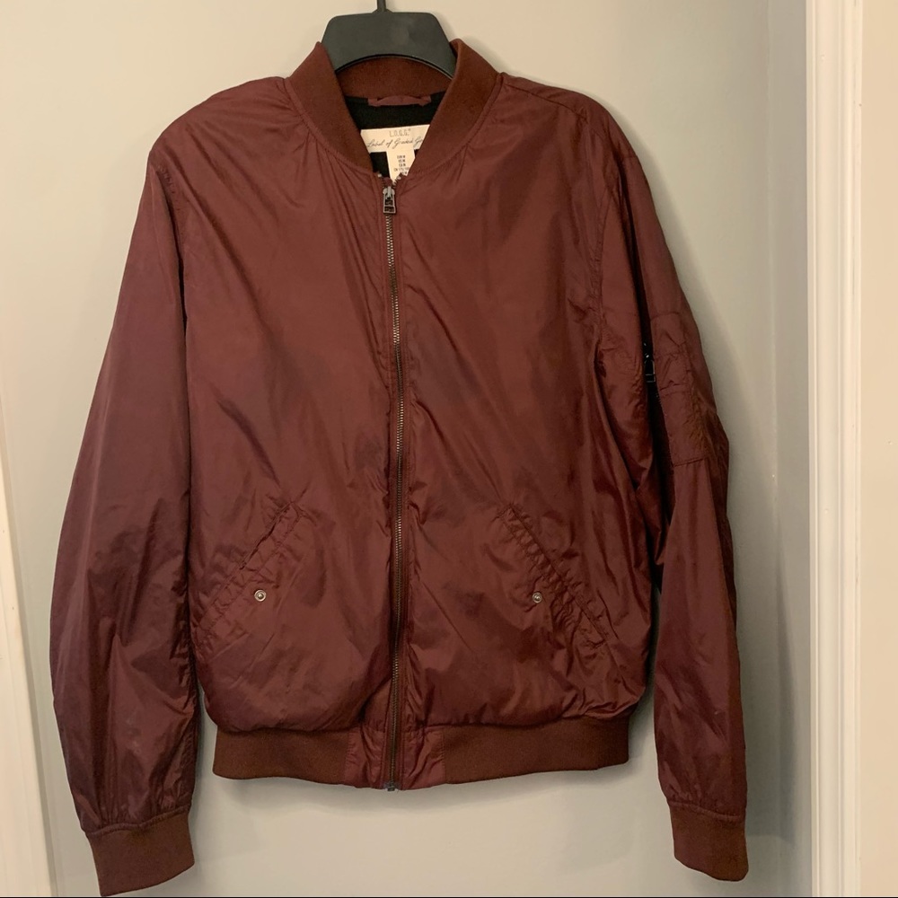 Men’s H&M maroon bomber jacket size medium